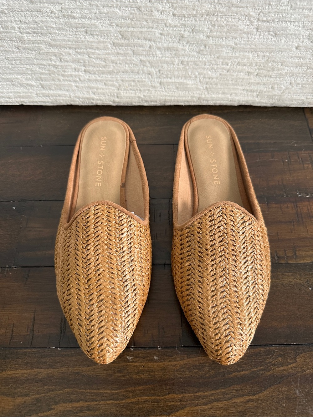 Sun and Stone Woven Pointed-Toe Mule Slides in Tan Display Shoes No Box